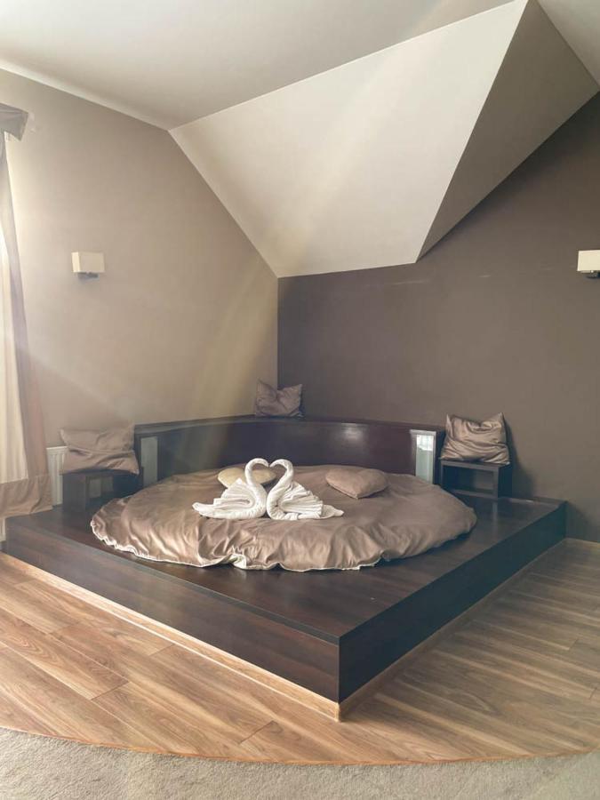 Hotel Sens Mierzyn  ภายนอก รูปภาพ