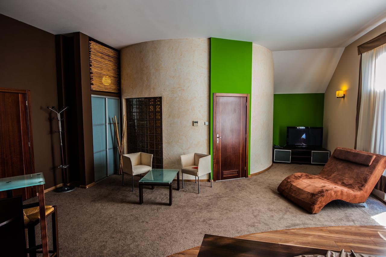 Hotel Sens Mierzyn  ภายนอก รูปภาพ