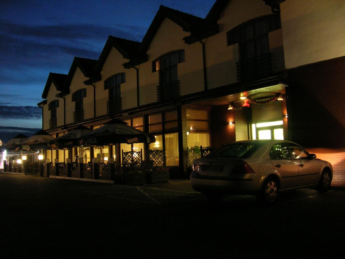 Hotel Sens Mierzyn  ภายนอก รูปภาพ